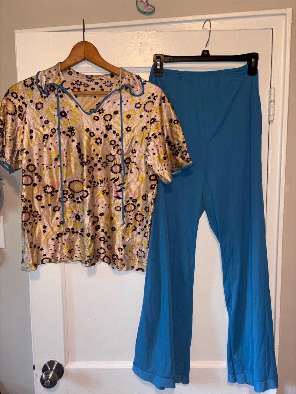 Vintage 70s Velrose Pajama Shirt Pants Set Nylon Funky Art Deco Retro MCM Medium